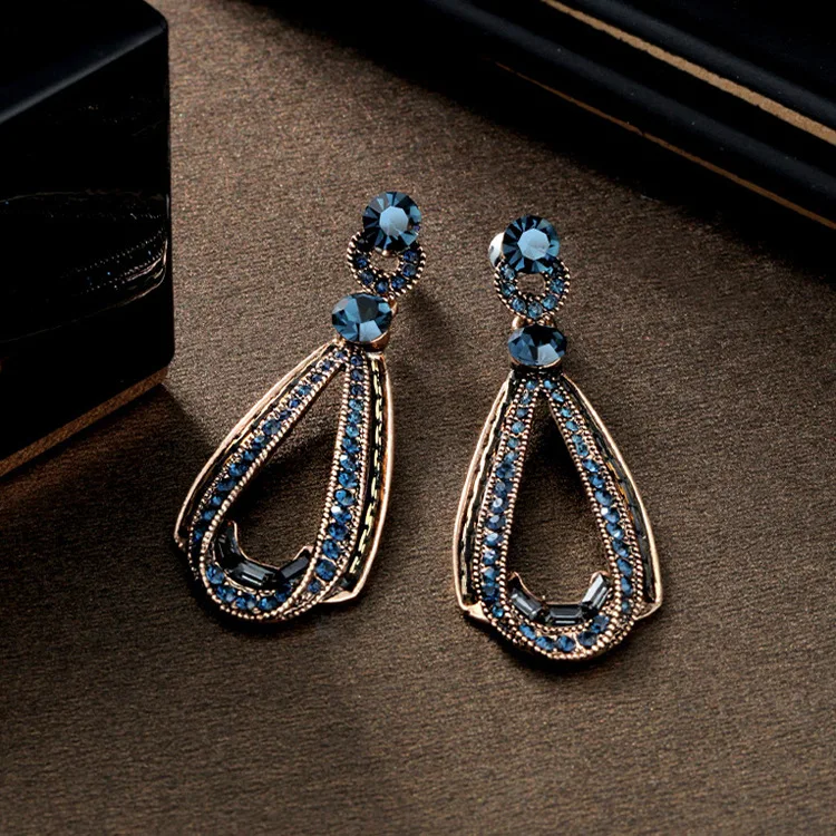 

Mifeiya Retro Hollow Out Dark Blue Geometric Stud Earrings with Rhinestone Crystal Zircon for Women Wedding Engagement Jewelry