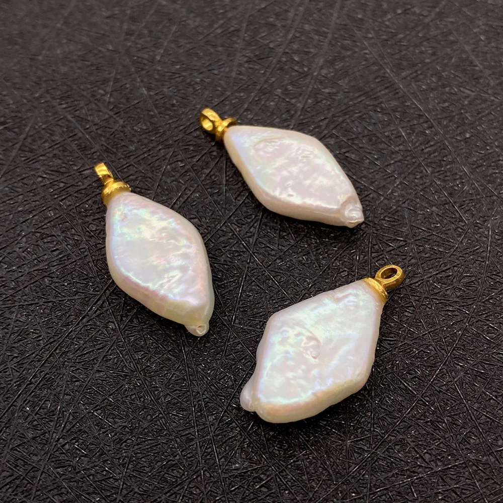 1 _ кулон из натурального пресноводного жемчуга бриллиантовый свободный бисер