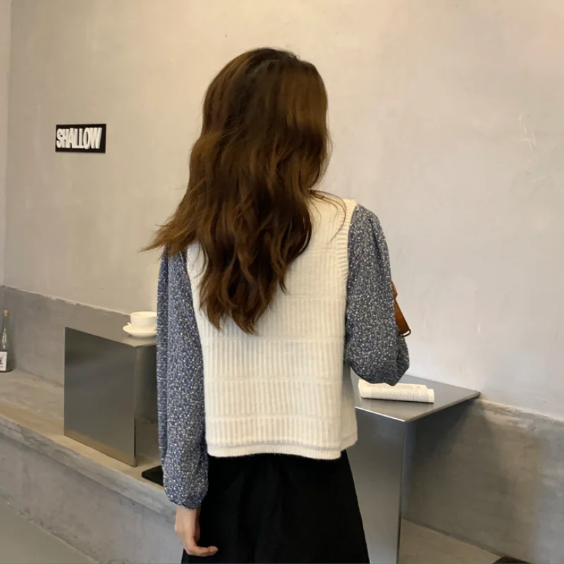 Женский однотонный мешковатый свитер без рукавов с V-образным вырезом |