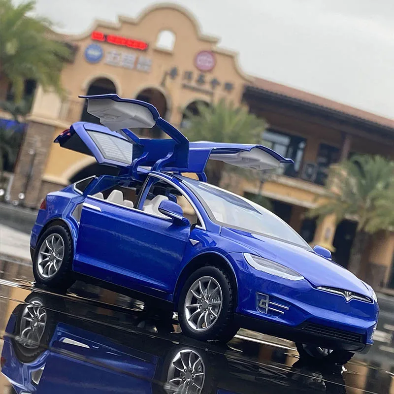 

Модель автомобиля Tesla 1:24 из сплава, литая металлическая Игрушечная модель автомобиля, имитация коллекции, детская игрушка со звуком и подсв...