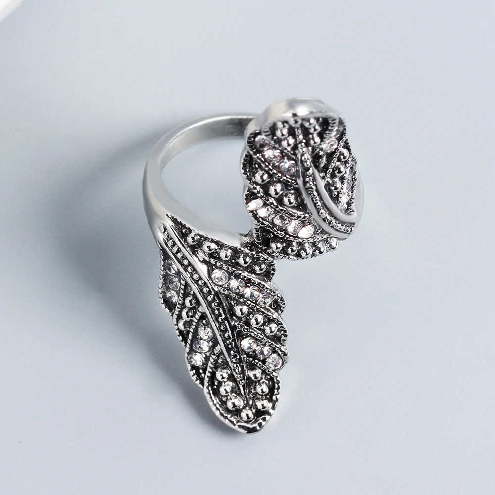 

Micro Inlaid Zircon Ring Personality Symmetric Leaf Shape Ring Classic Vintage Style Jewelry Accessories Women Accessories