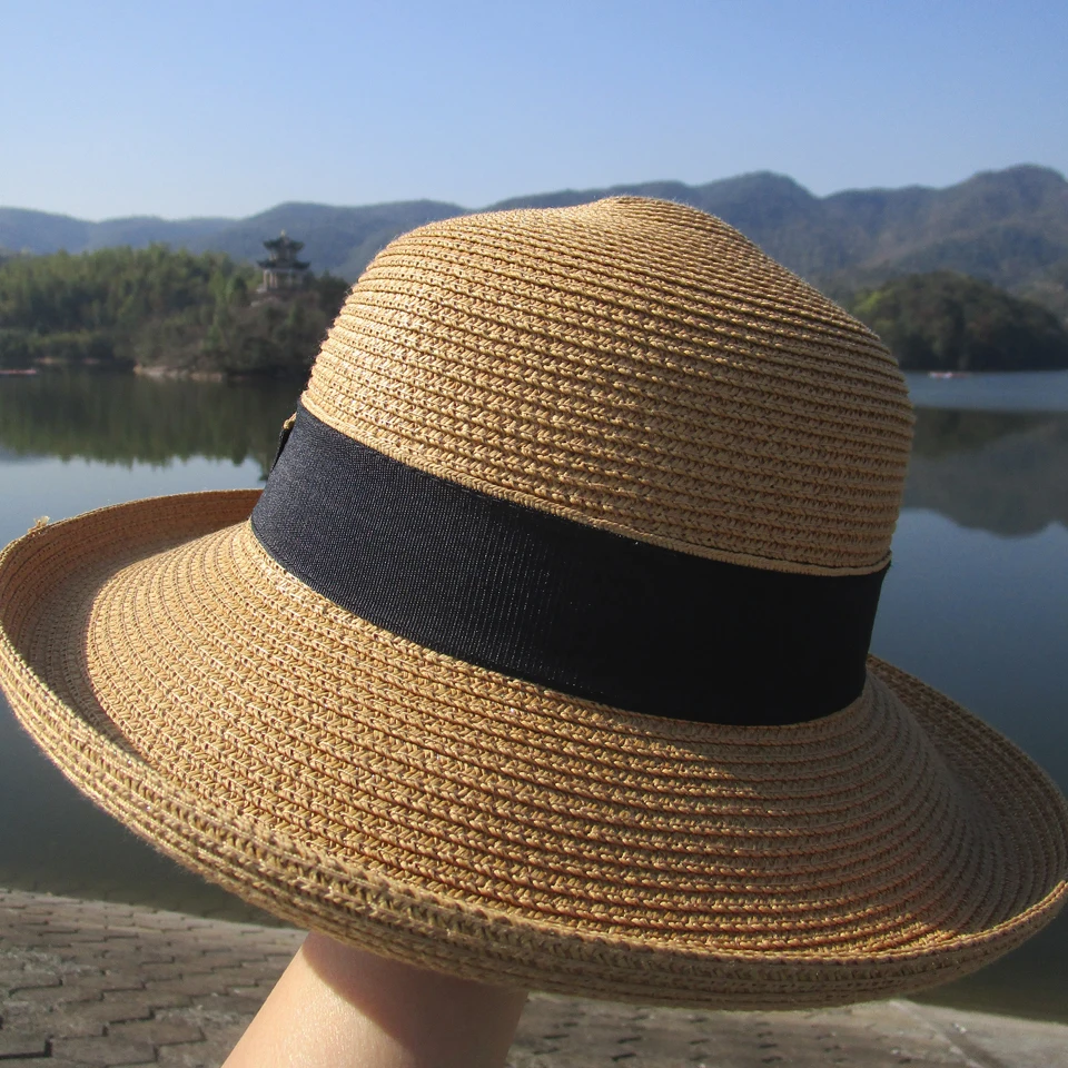 Шляпа Соломенная женская Пляжная с черным ремнем и защитой от УФ-лучей цвет хаки