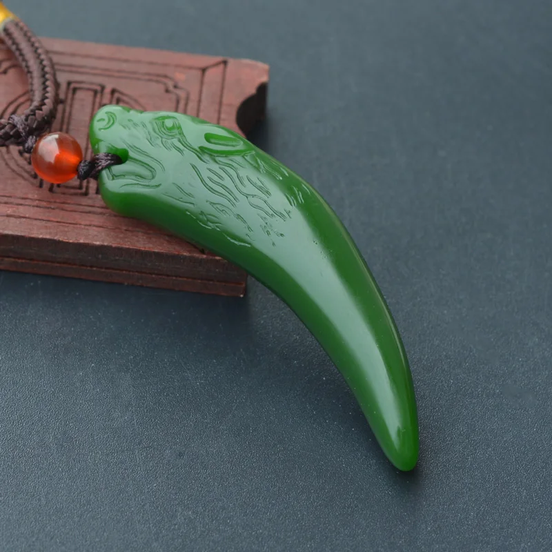 Прямая доставка натуральный нефрит Спайк Кулон резной счастливый волк кулон