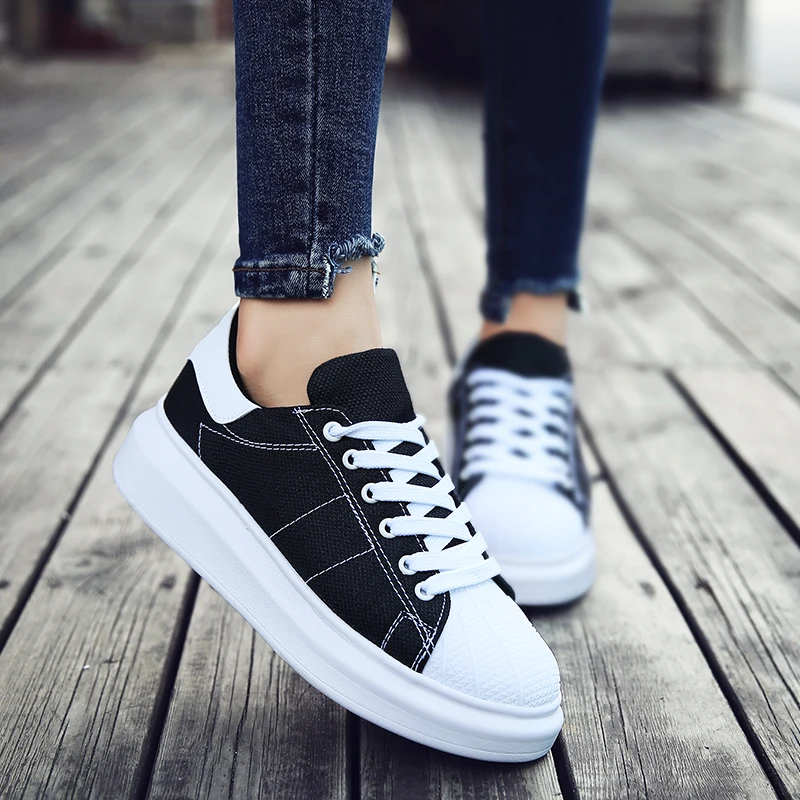 

Men's Skateboarding Shoes Unisex Classic White Shoes Women Leisure Waterproof Walking Skateboard Shoes Flat Sneakers Footwear
