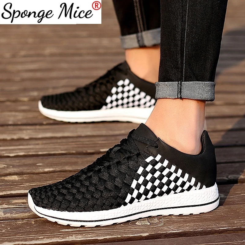 

2021 Men's Shoes Fashion Summer Men Woven Mesh Sneakers Breathable Sneakers Comfortable Men Casual Walking Checkered Flats Shoes