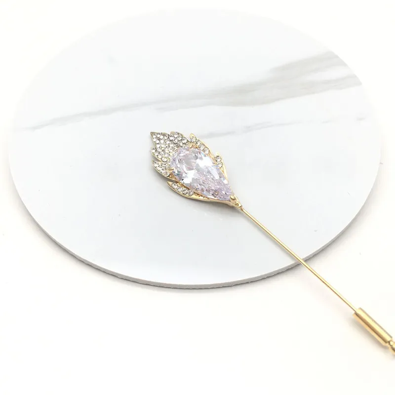 Ms Betti треугольная брошь с кристаллом от Swarovski новогоднее и рождественское