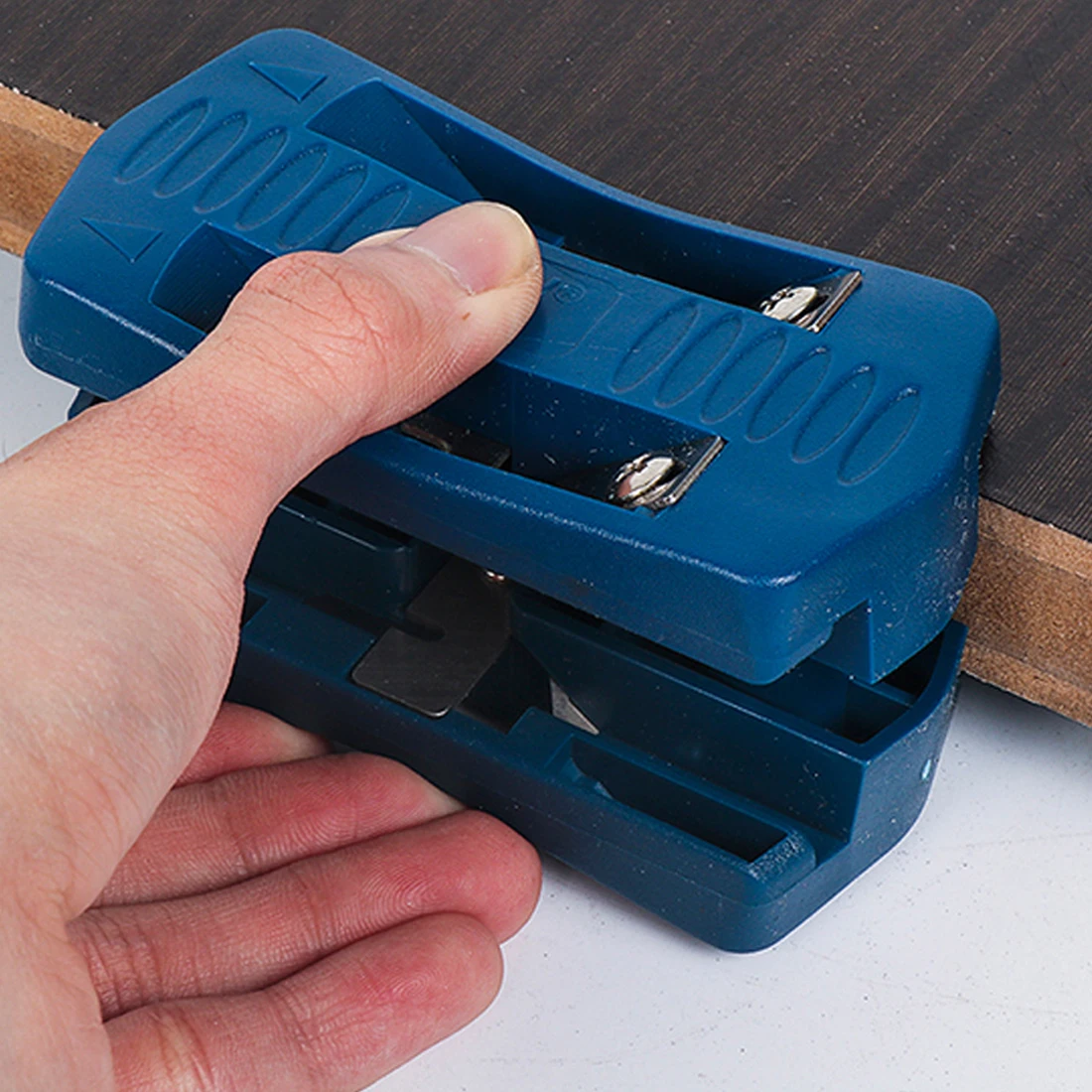 

Double Edge Trimmer Banding Machine Set Wood Head and Tail Trimming Carpenter Woodworking Tools
