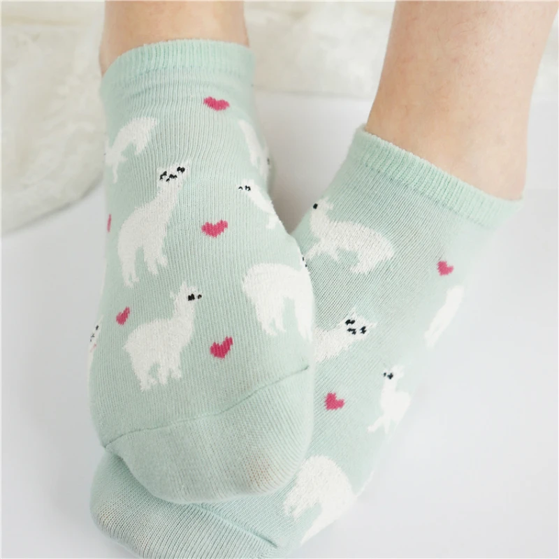 2023 new hot Short Ankle Invisible Tiny Alpaca Love Hearts Socks Farm Zoo Animal Llama like Fluffy Sheep Comfortable Cozy Cotton