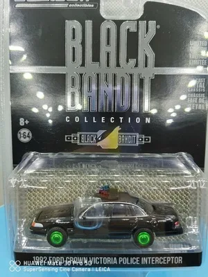 Модель машинки GreenLight 1:64 1992 FORD CROWN VICTORIA 28030-E из металлического сплава для мальчиков