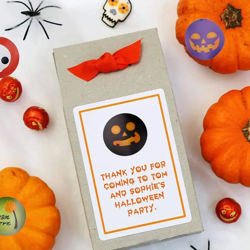 

500 Pcs / Roll Sealing Sticker Labels Halloween party gifts Stickers Baking Paper Craft Stationery