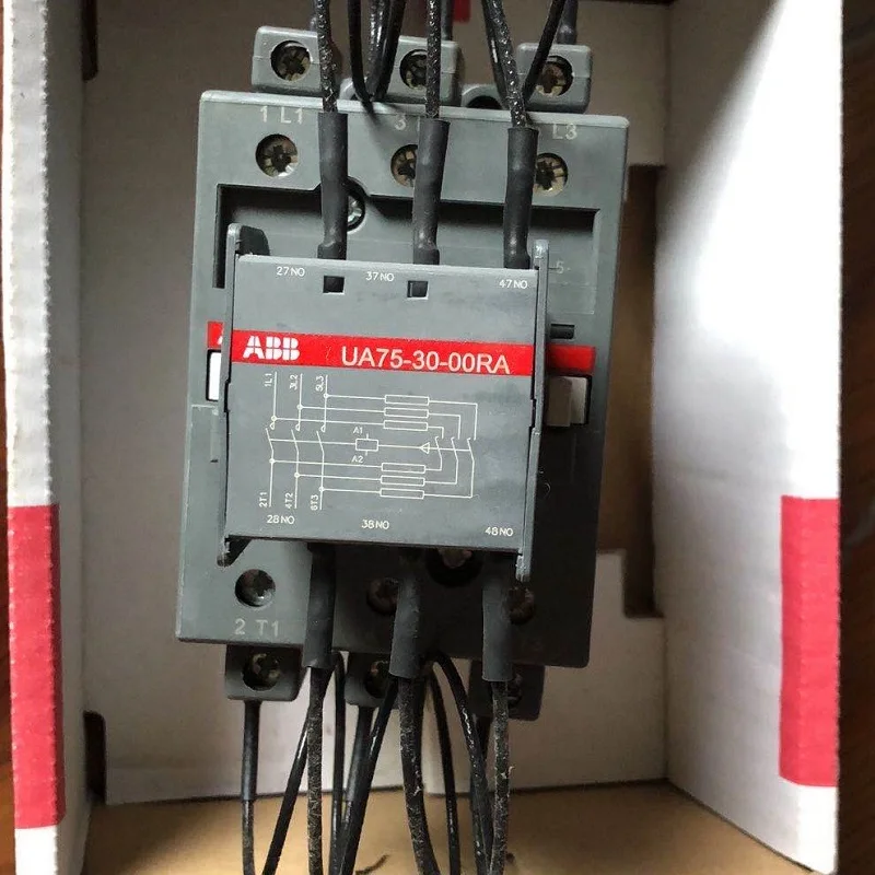 

ABB 3-pole contactors for capacitor switching UA75-30-00RA