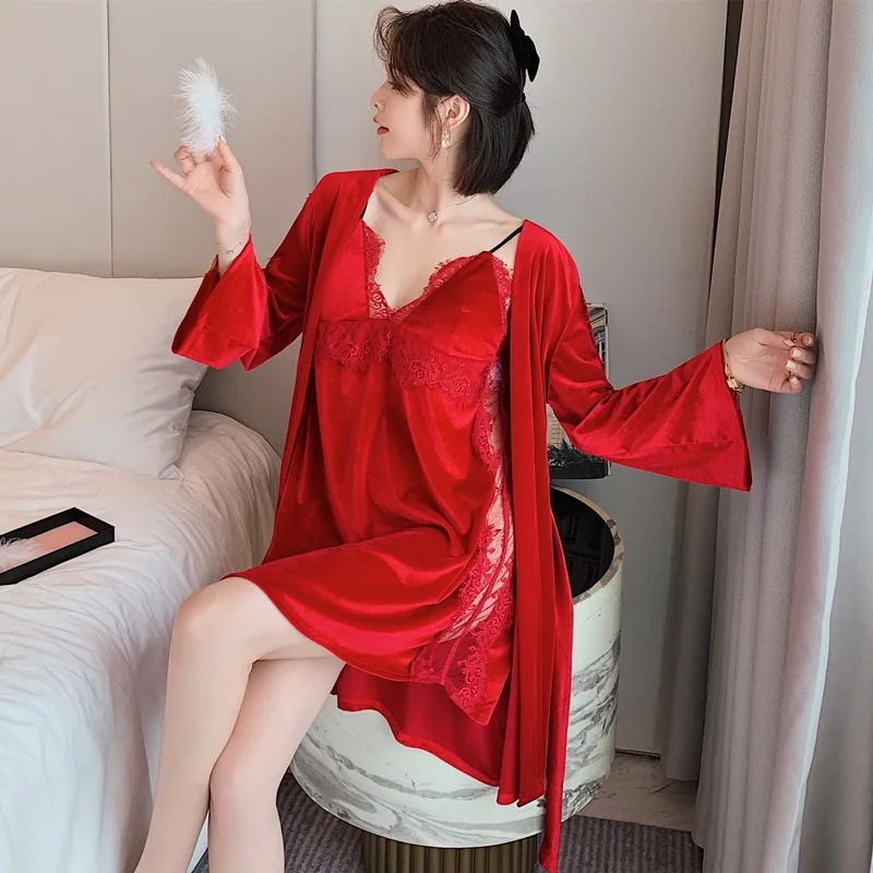 

Luxury Gold Velvet Robe Set With Chest Pad Female Emotional Fun Hollow Sling Nightdress Nightgown Two-Piece Nightwear Homewear