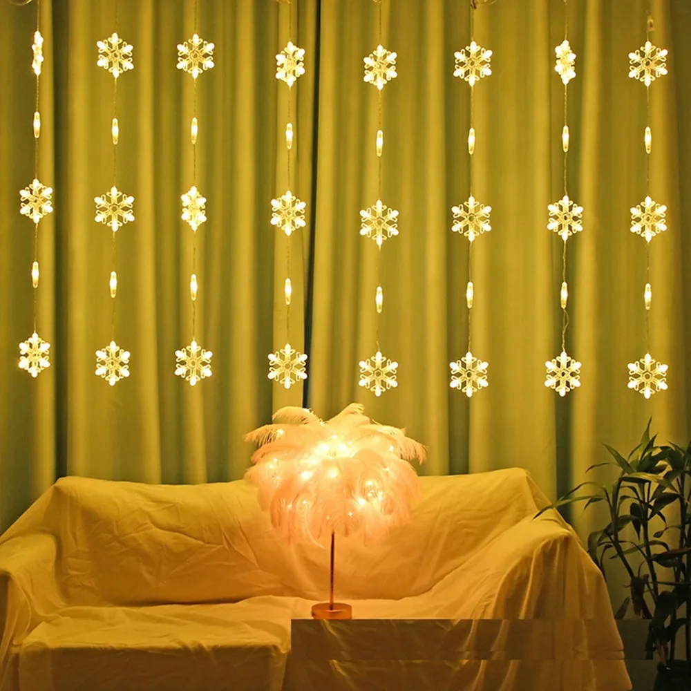 

Гирлянда-занавес в виде снежинок, 3,5 м