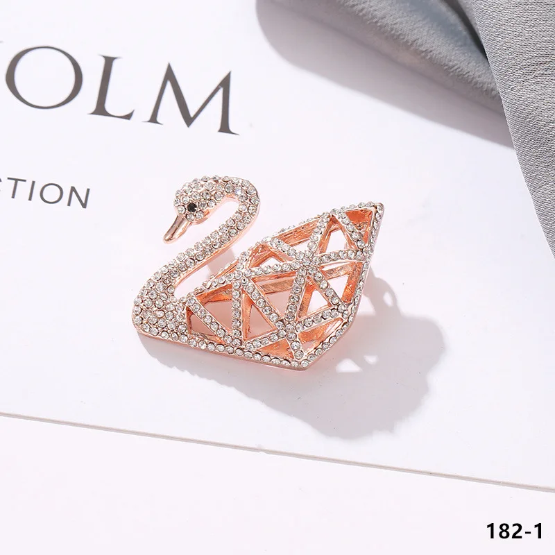 

Beautiful Black Rhinestone Swan Brooch Butterfly Brooch Pin Creative Sweater Scarf Pin New Fashion Women's Accessories Jewelry