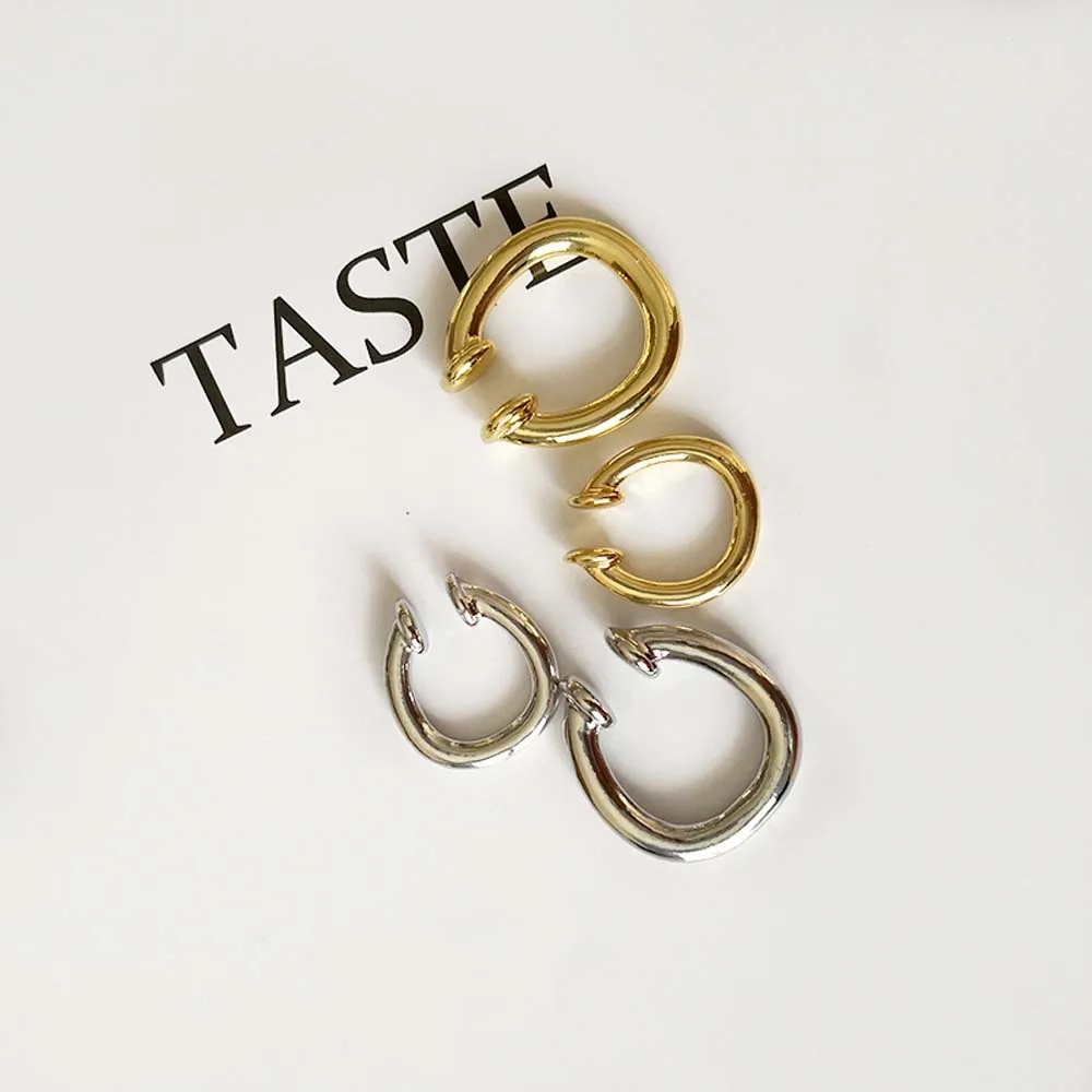 Женские простые металлические серьги-клипсы в форме х золотистые/Серебристые