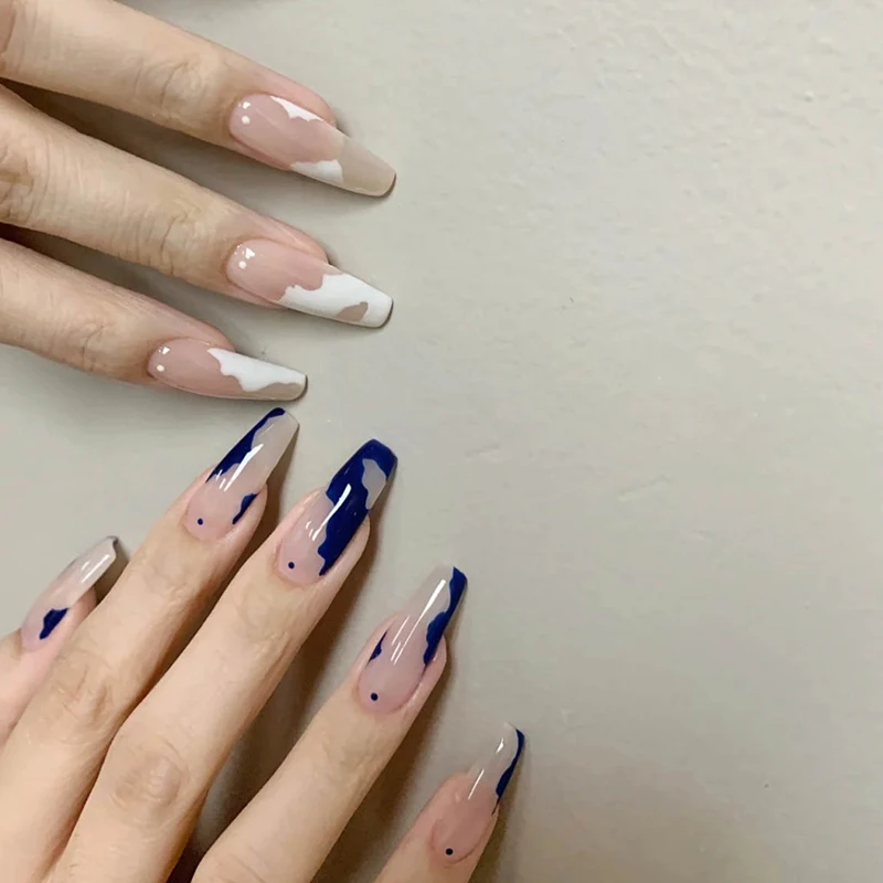 

24pcs Fake Nails With Glue White Blue Wear Long Paragraph Fashion Manicure Patch False Nails Press On Wearable Nail for girls TO