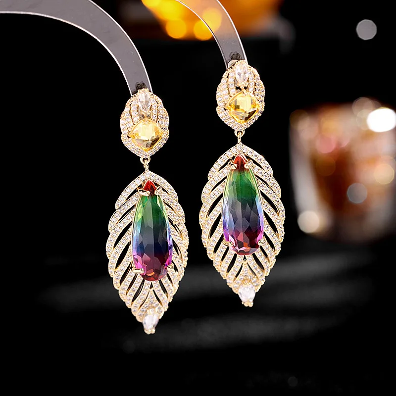 

Серьги женские из меди и циркония с градиентом и листьями