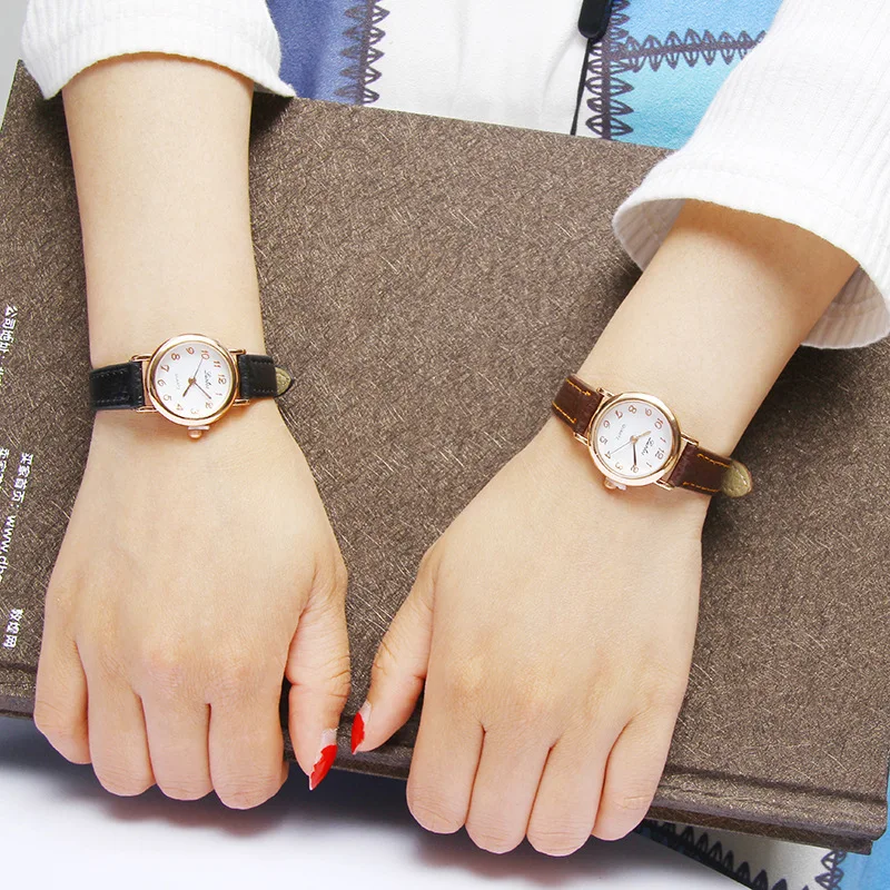 

New Fashion Watch Simple Women's Small Watch Digital Surface Belt Small Girl's Student Watch quartz
