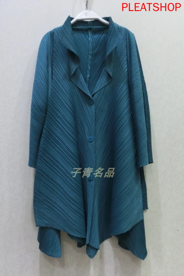 

A- line Profile Pendulum Miyake Pleated Plus-sized of Gospel Loose And Plus-sized Long-sleeved Coat
