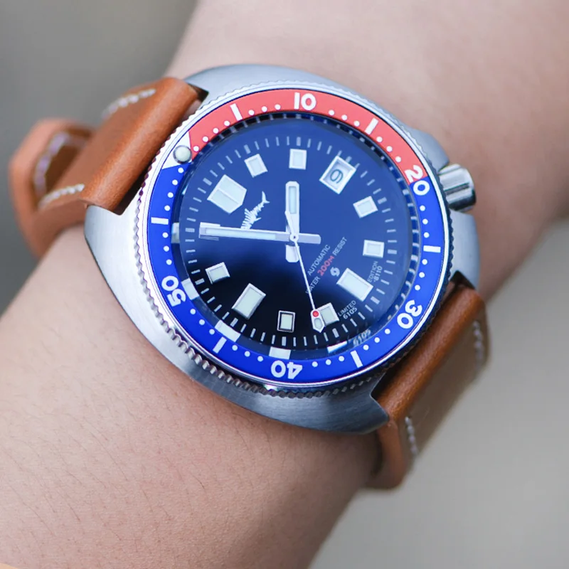 

Heimdallr Vintage Men's Abalone 6105 Watch 44mm Black Dial Blue Red Bezel Sapphire NH35 Movement Leather Strap 20Bar C3 Luminous