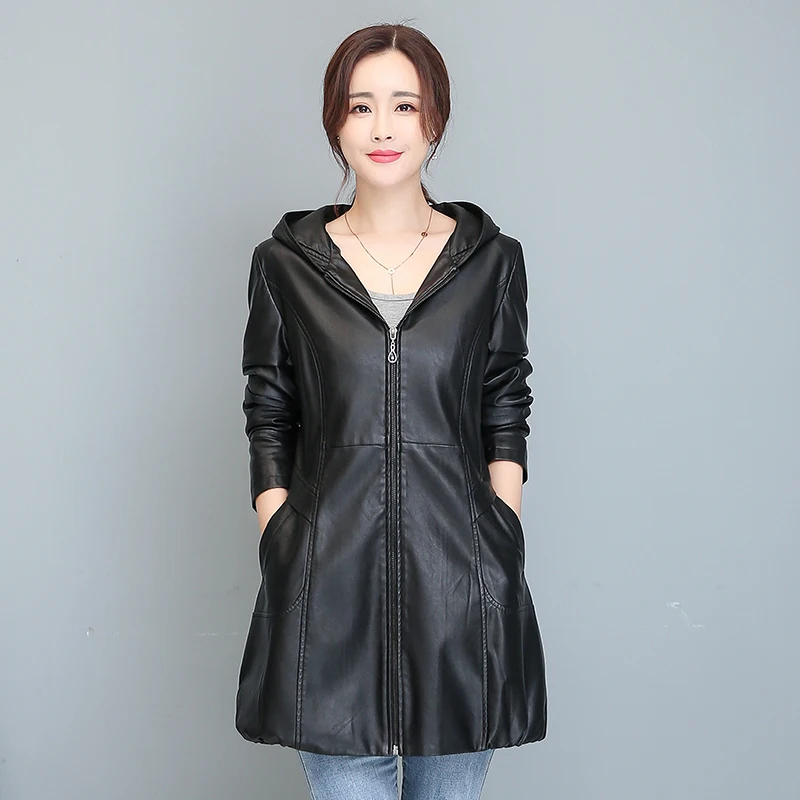 

2020 Black Long Leather Trench Coat Women Hooded Autumn Long Sleeve Plus Size Women Pu Leather Long Jacket Women Windbreaker