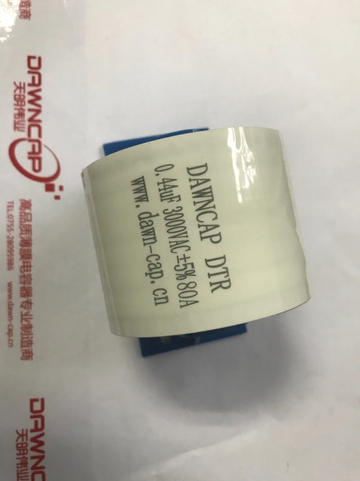 

0,44 3000V AC 6000V DC 80A Tesla