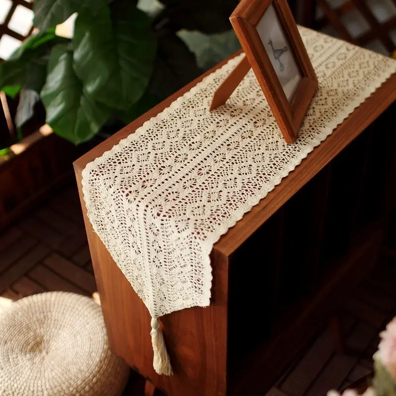 

Vintage Beige Crochet Lace Table Runner with Tassel Cotton Wedding Decor Hollow Tablecloth Nordic Romance Table Cover Bed Runner