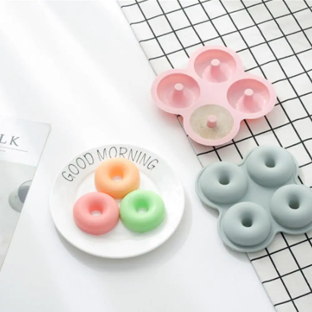 

4 Cavity Donut Creative Cake Silicone Mold Home Kitchen Silicone Baking Molds Moulds Bake Brush Cooking Tray Bakeware Cake I9Q8