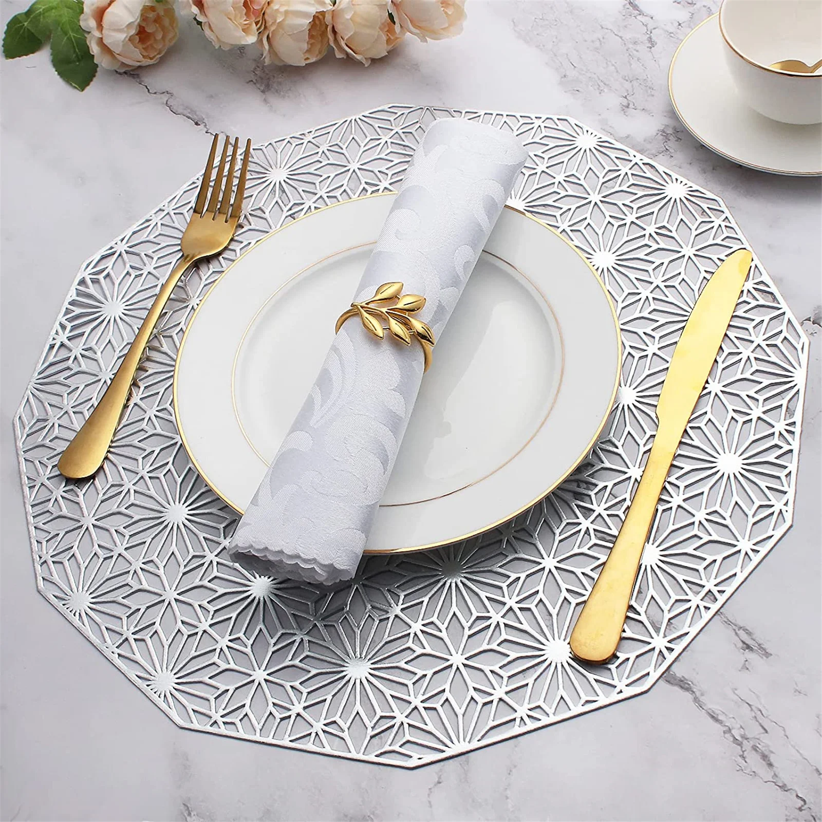 

2021 New 6pcs Hollowed Out Placemats For Dining Table Table Mats Wipeable Place Mat For Holiday Wedding Dinner Table Decoration
