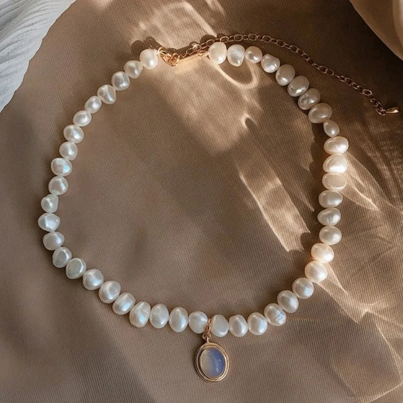 

Vintage Pearl Choker Necklace For Women Fashion Summer White Imitation Pearl Necklaces 2021 Trend Elegant Wedding Jewelry
