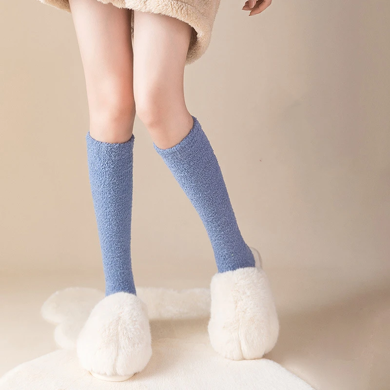 

2022 New Women's Calf Socks Coral Fleece Stockings Plus Fleece Warm Long Socks High Socks Winter Fashion Home Sleeping Medias