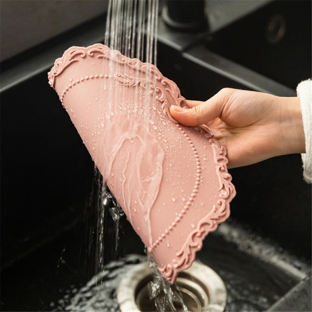 

Silicone Flower Tableware Oil Resistant Heat Insulation Non-Slip Coaster Kitchen Washable Cup Pad