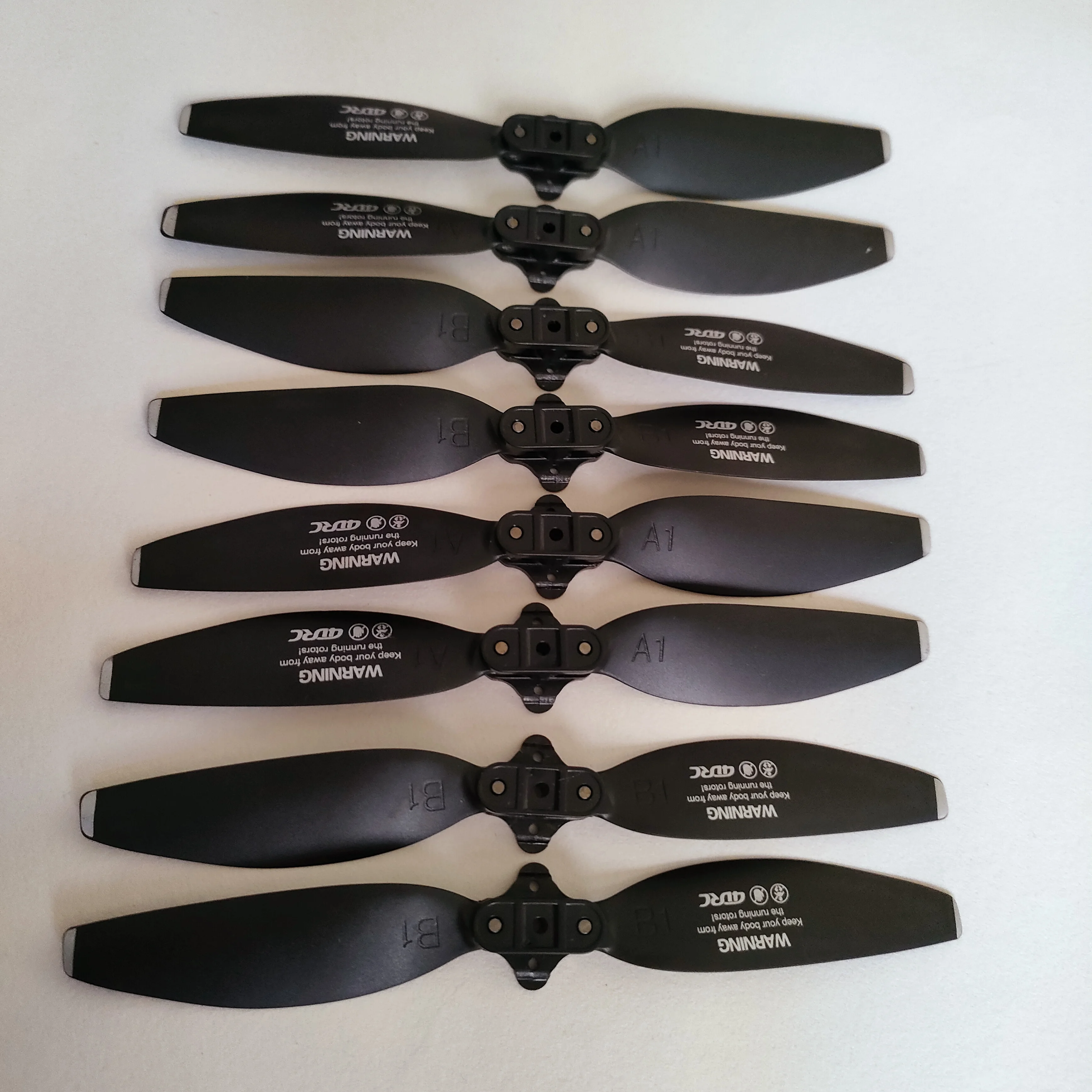 

Original 4DRC F8 Foldable RC Quadcopter Drone Spare Parts A B Blade Propeller 8PCS 4CW + 4CCW