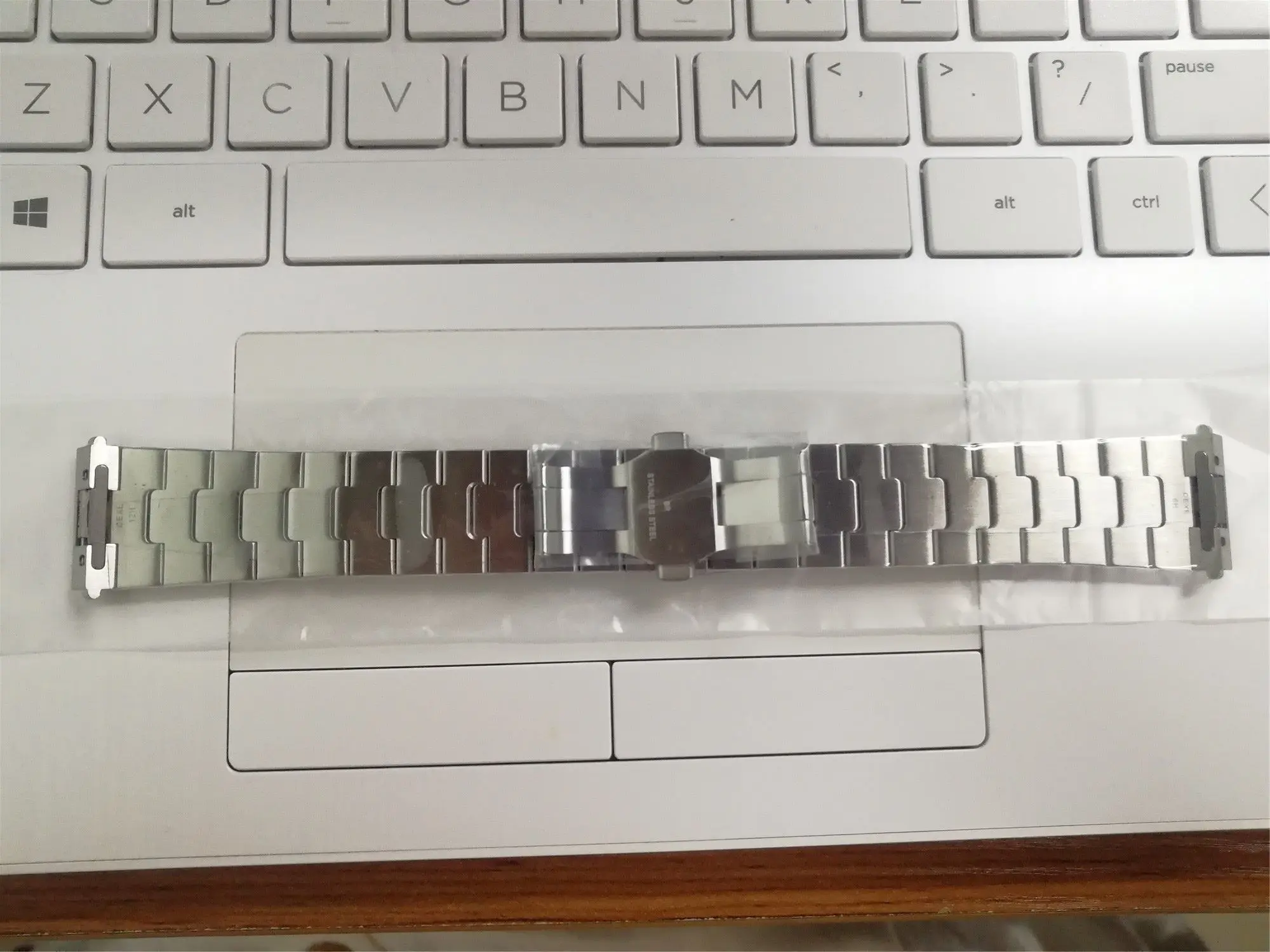 

Strap for Luxury Brand Watch Katia with QuickSwitch Function (other straps will be updated one after another)