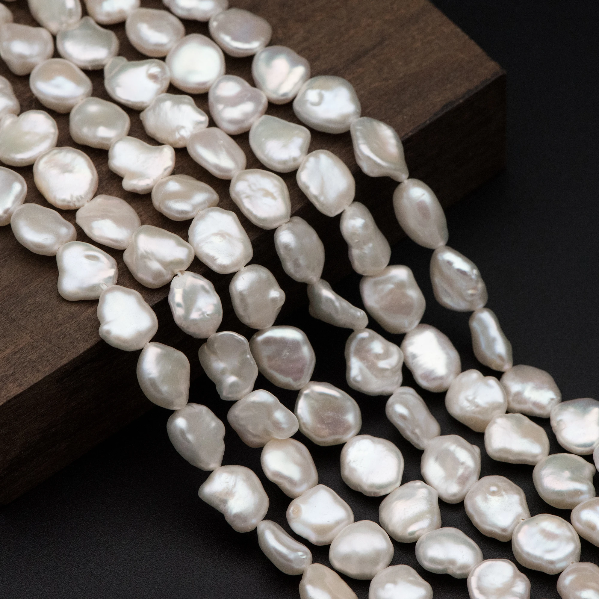 Белый лепестковый жемчуг Кеши 7-8 мм Овальный Монетный барочный пресноводный