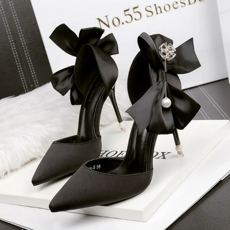

2021 Women's New Joker Pointy High Heels and Sandals Women's Shoes Rhinestone Wedding Shoes Black Work Shoes Women's Shoes.