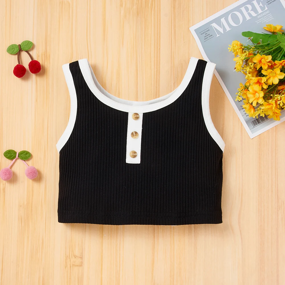 

PatPat 2021 New Arrival Summer Baby / Toddler Girl Chic Camisole and Plaid Skirt Set