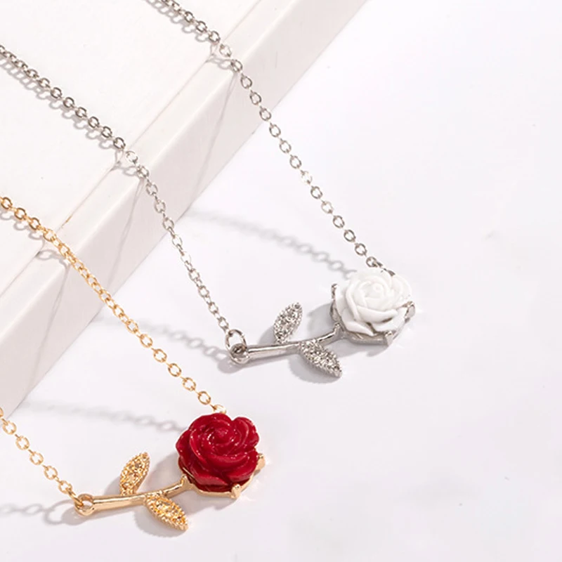 

Romantic Women Red White Rose Flower Pendant Necklace Elegant Lady Wedding Party Charming Jewelry Fashion Valentine's Day Gift