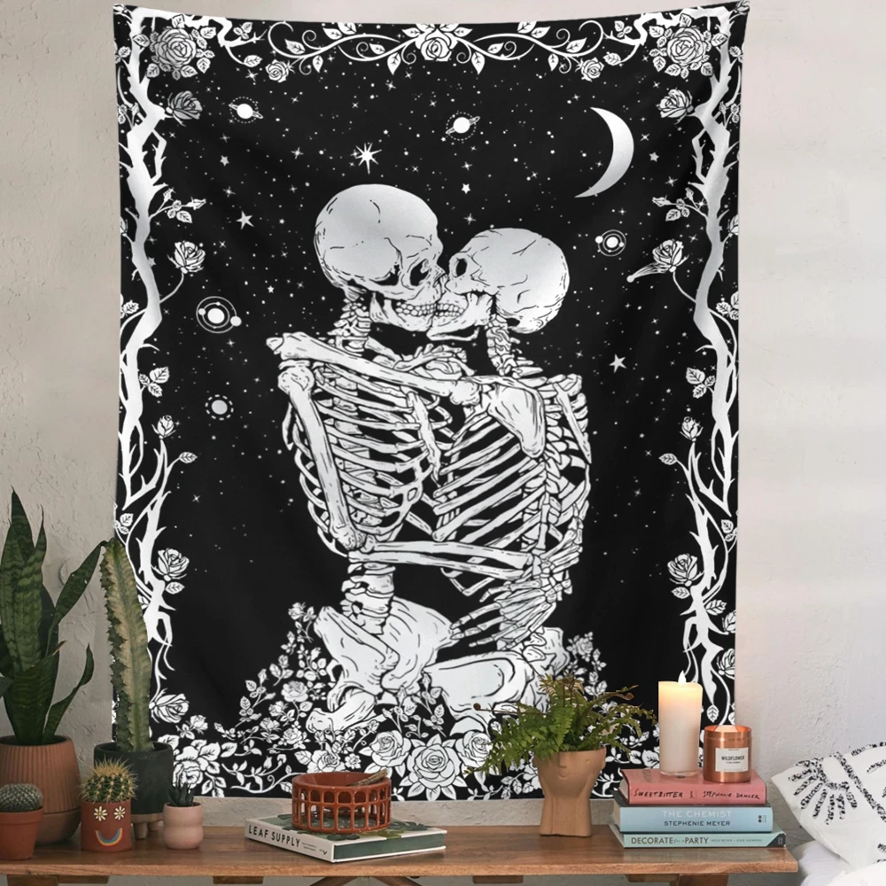 Kiss Skull Tapestry Wedding Moon Skeleton Starry sky Black and White Stars for Room | Дом и сад