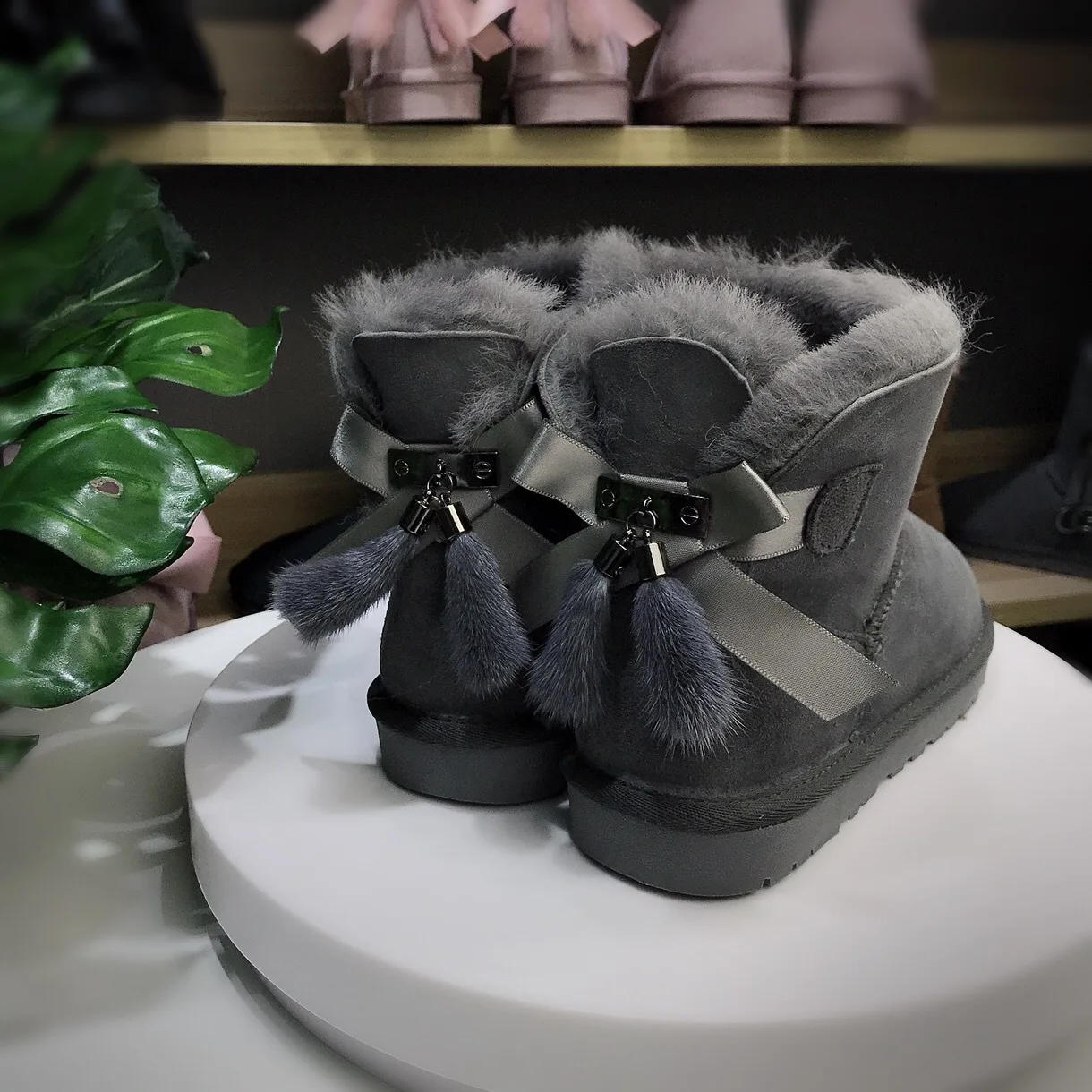 Одежда высшего качества теплые зимние женские полусапожки в современном стиле 100% из натуральной овечьей
