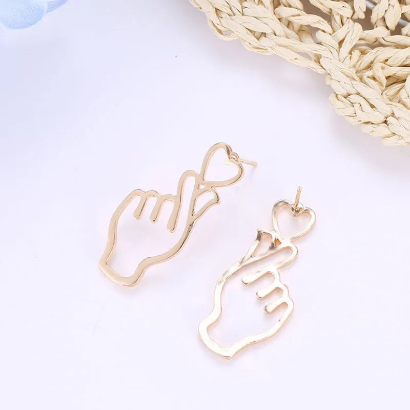 

New Trendy Love Heart Gesture Earrings Simple Personality Ear Jewelry