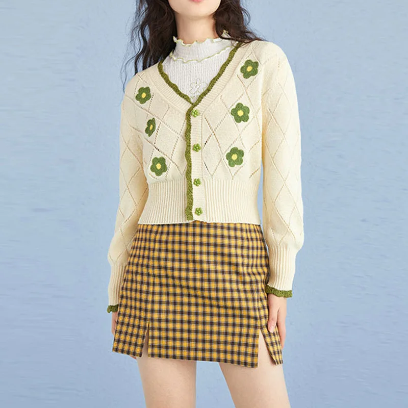 

New Arrivals Flower Embroidered Knit Cardigan Women Fashion Sweaters Hollow Out Sweet V Neck Top Women's Outerwear Chic Clothes