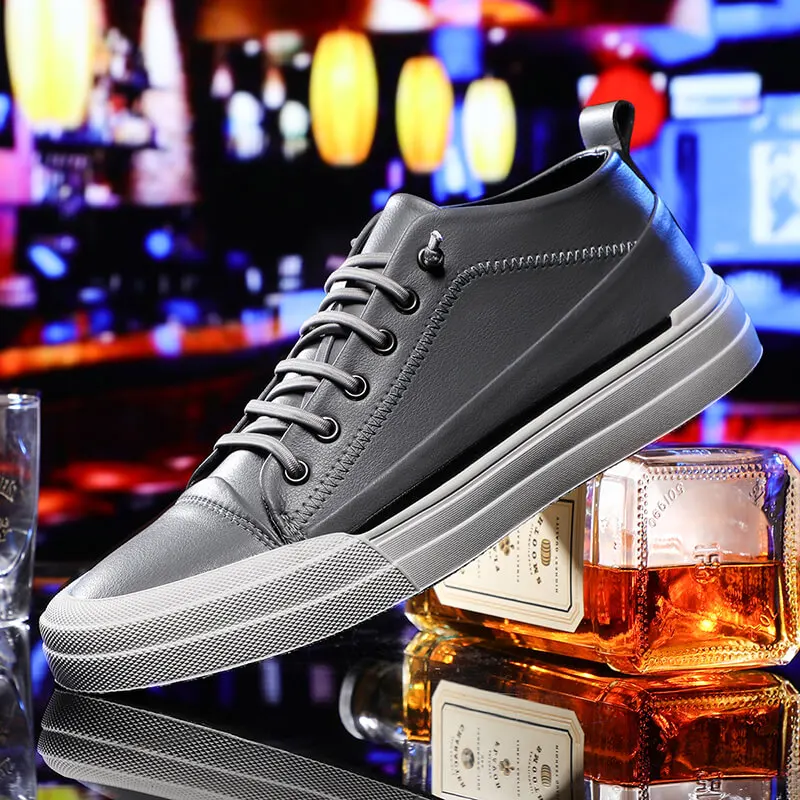 

Fashion White Sneakers Men Breathable Leather Casual Shoes For Men Comfortable Flat Shoes Men Casual Shoes