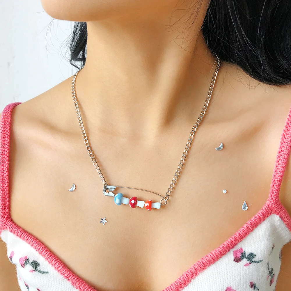 

WG Fashion Pin Mushroom Necklace Pendant Simple Niche Resin Creative Single Layer Necklace Jewelry
