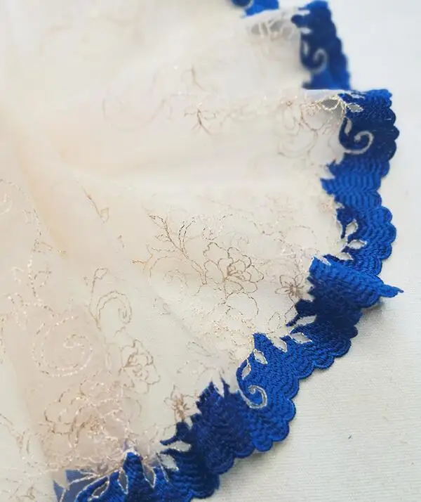 Двухметровая подложка с вышивкой Королевского синего цвета тонкая кружевная