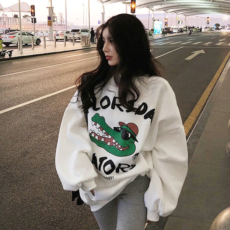 

Women Green Dinosaur Print Sweatershirts Women Spring 2021 Casual Korean Tops Long Sleeve Loose Crew Neck Harajuku Streetwear