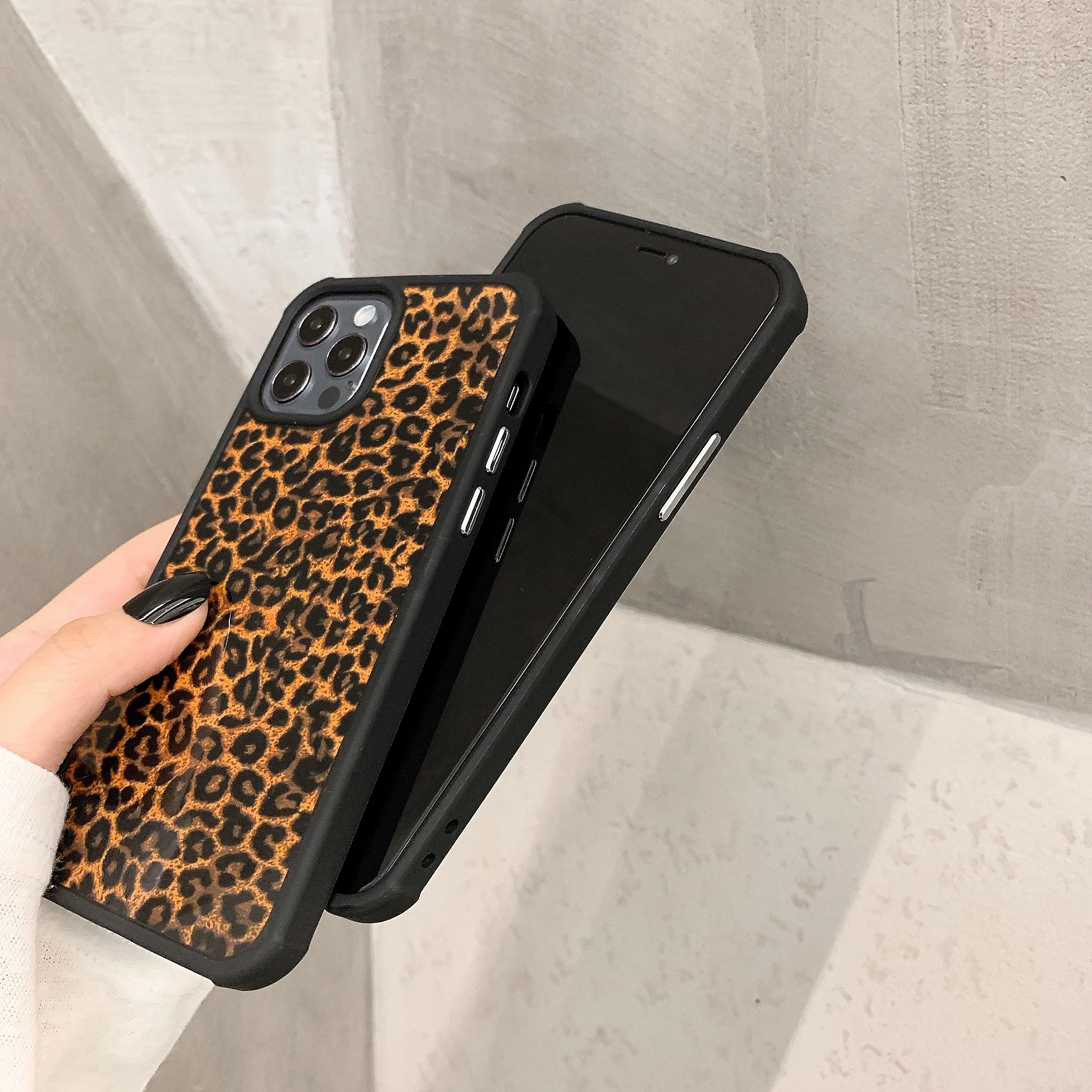 

LUPWAY Leopard Phone Case For iPhone 11 Pro Max 12 Mini 7 8 Plus XS Max XR X 6 6S SE 2020 Vintage Colorful Pattern Fundas Shell
