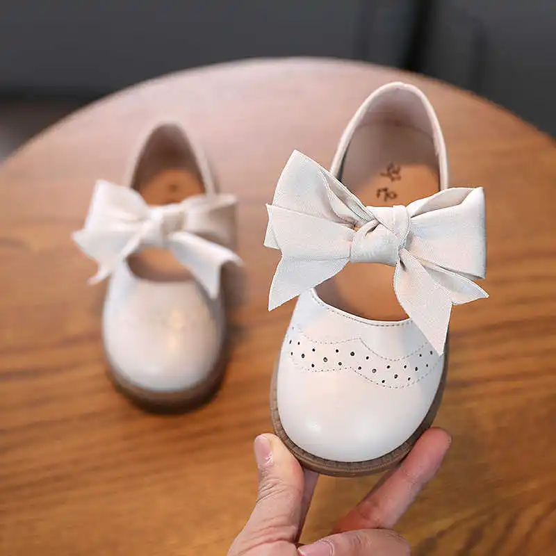 

Girls Shoes Patent Leather Ankle Boots Big Butterfly Princess Shoes Dot High Top Kids Shoes Child Plush Warm Winter Shoes Black