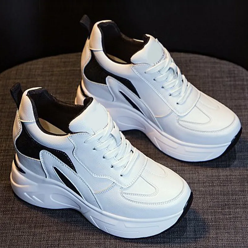 

Women Thick Bottom Vulcanized Shoes Ladies Pu Leather Warm Winter Snow Sneakers Female High Quality Hot Fashion Shoes 2021 New