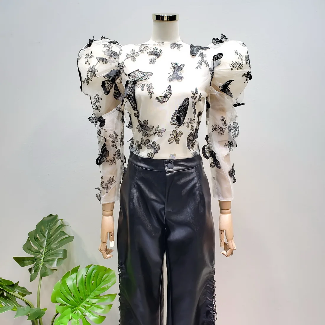 L77street Heavy Industry Mesh Butterfly Embroidered English Lantern Sleeve Perspective Slim Long Sleeve Thin Shirt